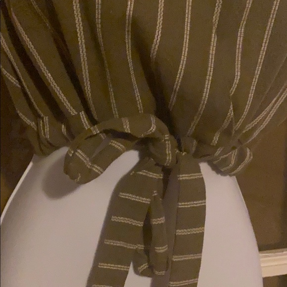 English Factory drawstring crop top size medium - Picture 3 of 5